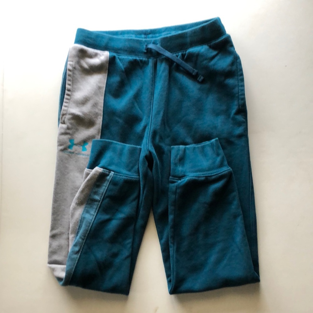 COPY - Boys under Armour large cold gear joggers